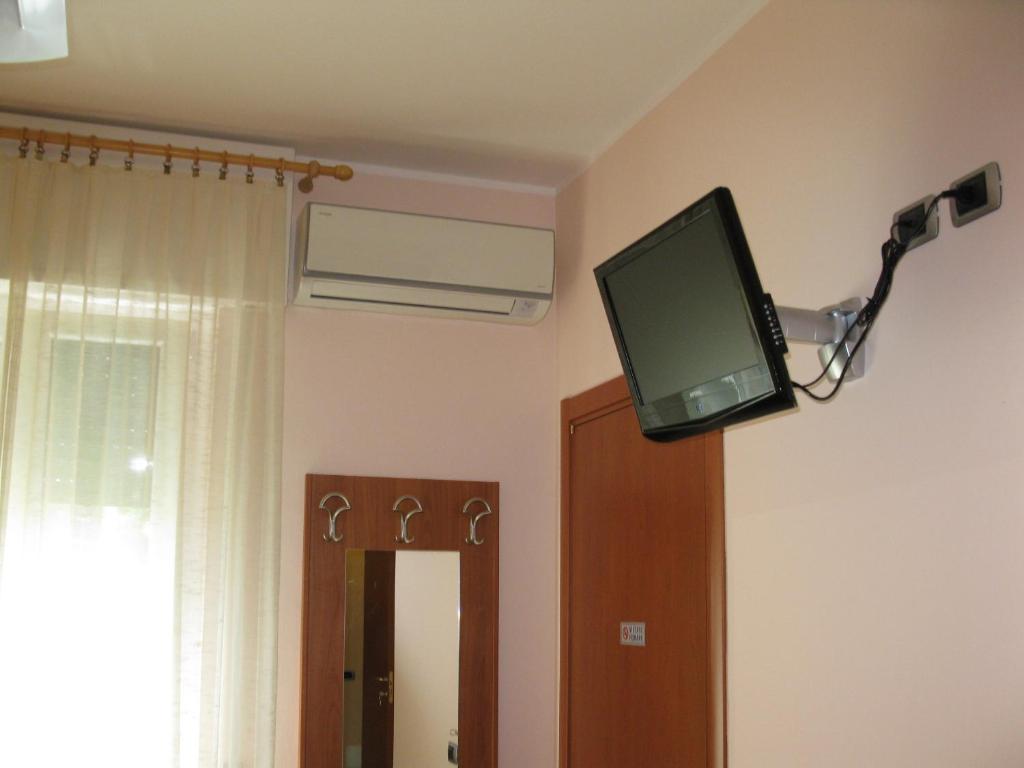 TV a/nebo společenská místnost v ubytování La Collina