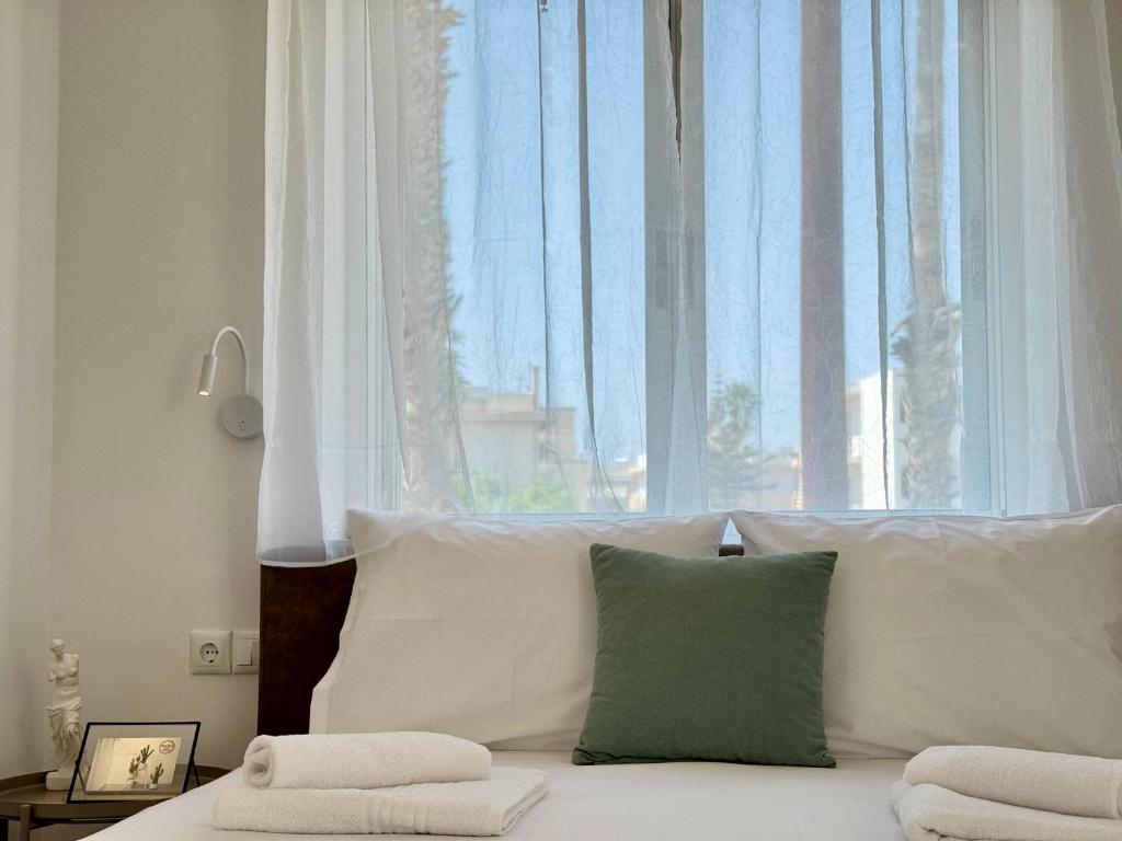 Modern Apartment in Town, 5Min from the Beach - El Greco Apartments No 8