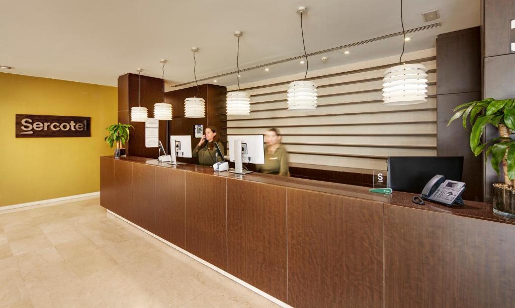 Vstupní hala nebo recepce v ubytování Sercotel Sant Boi