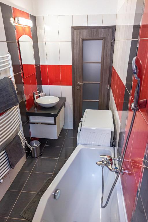 Koupelna v ubytování Apartmán v Srdci Náchoda