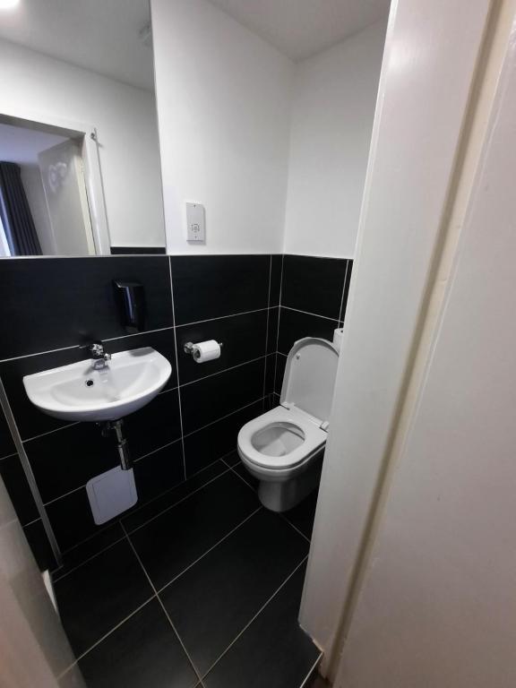 Koupelna v ubytování Dalkeith Aparthotel