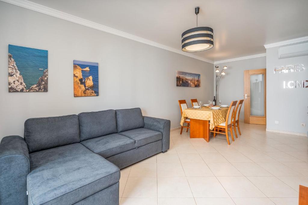 Χώρος καθιστικού στο My Dream Apartment