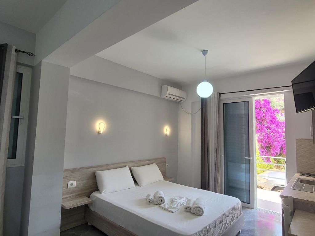 Viol Apartments