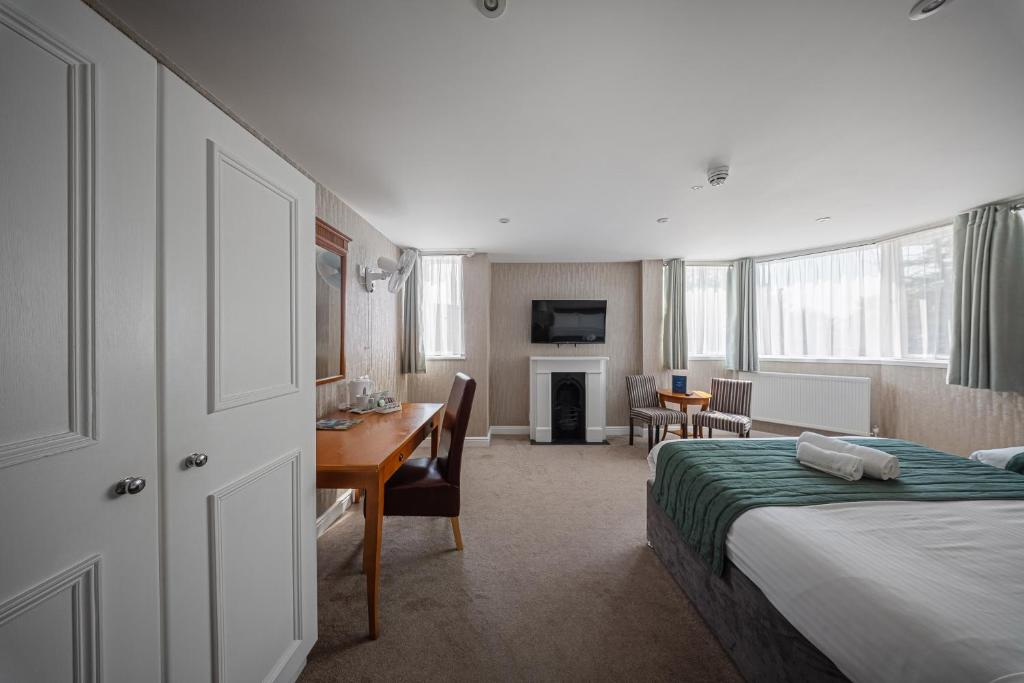 The Clarendon Hotel - Resim 42