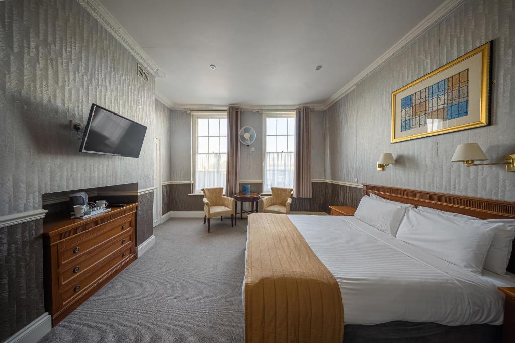 The Clarendon Hotel - Resim 40