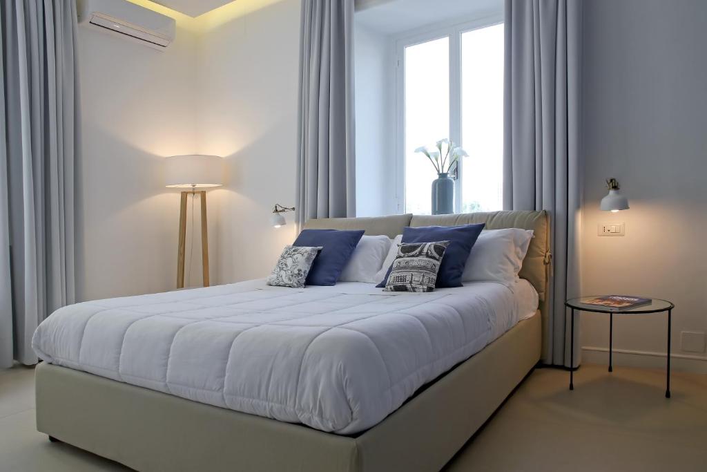 PETIT B&B - in centro a due passi dalla stazione e dai traghetti - 10