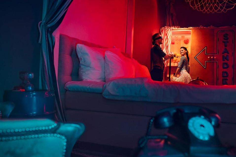 Anybody - Awarded love hotel - Resim 15