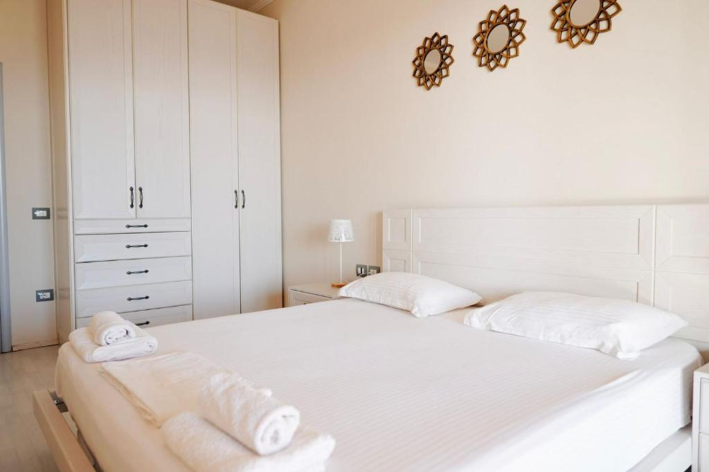 Postel nebo postele na pokoji v ubytování Luxury Penthouse B&E