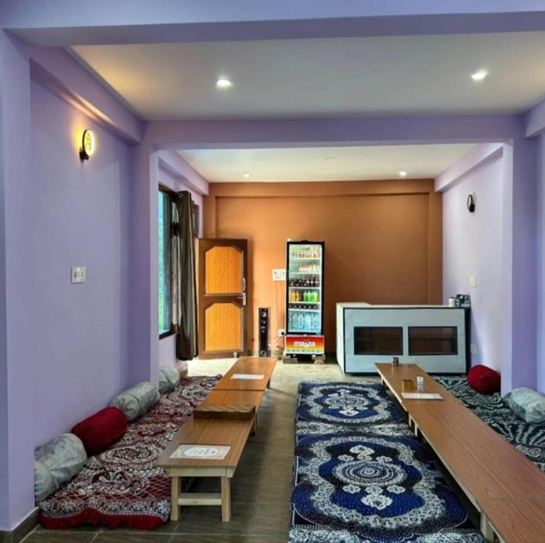 Galeriebild der Unterkunft Majestic House and Bonkers on the go Café in Kalgha