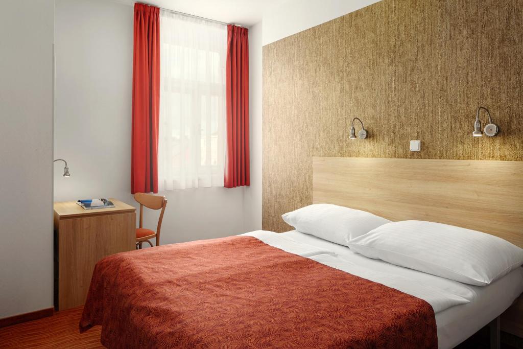 
Standard Double or Twin Room
