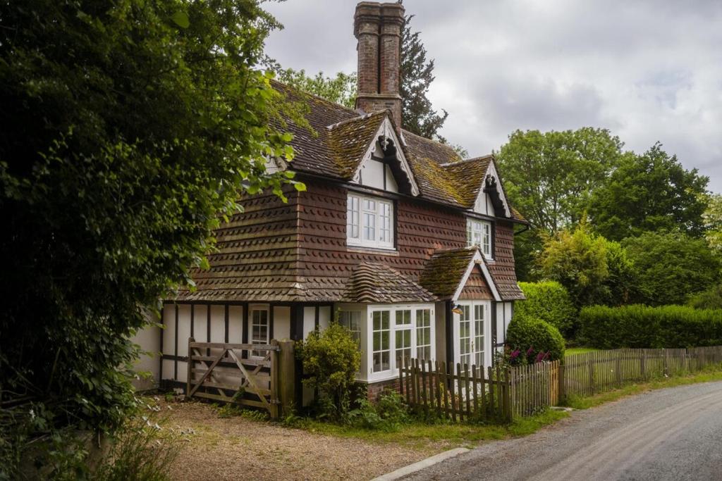 Danny Lodge - Country Cottage Near Brighton by Huluki Sussex Stays - 度假屋
