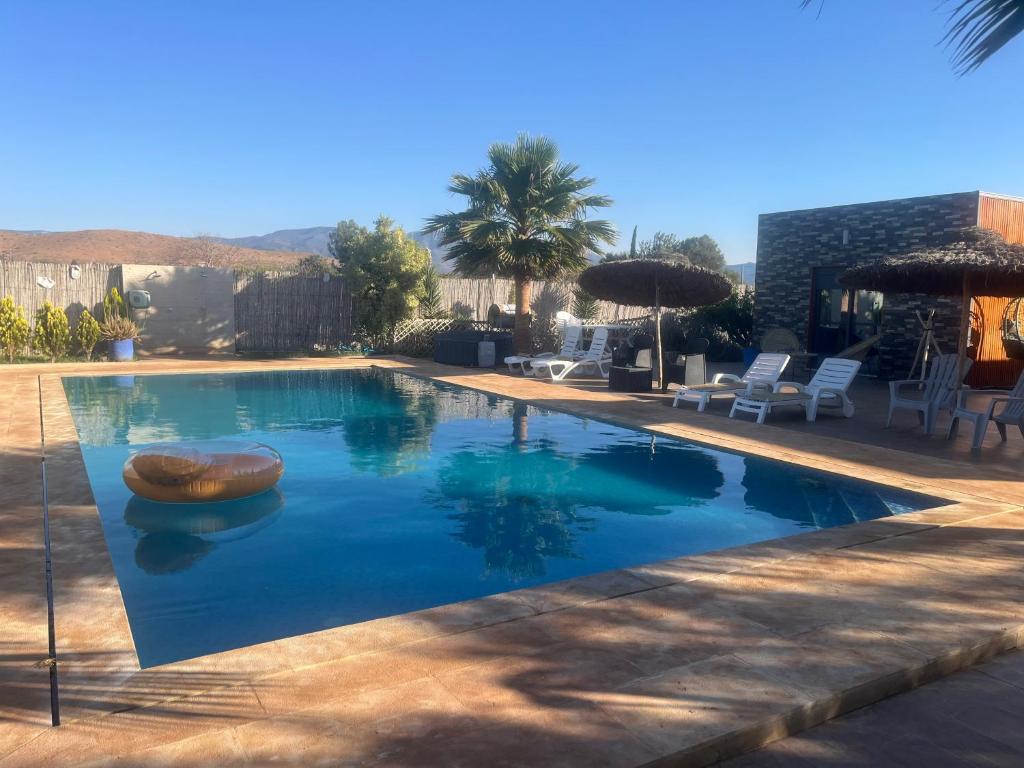 Bazén v ubytování Villa Berkania piscine privée - 8 pers nebo v jeho okolí