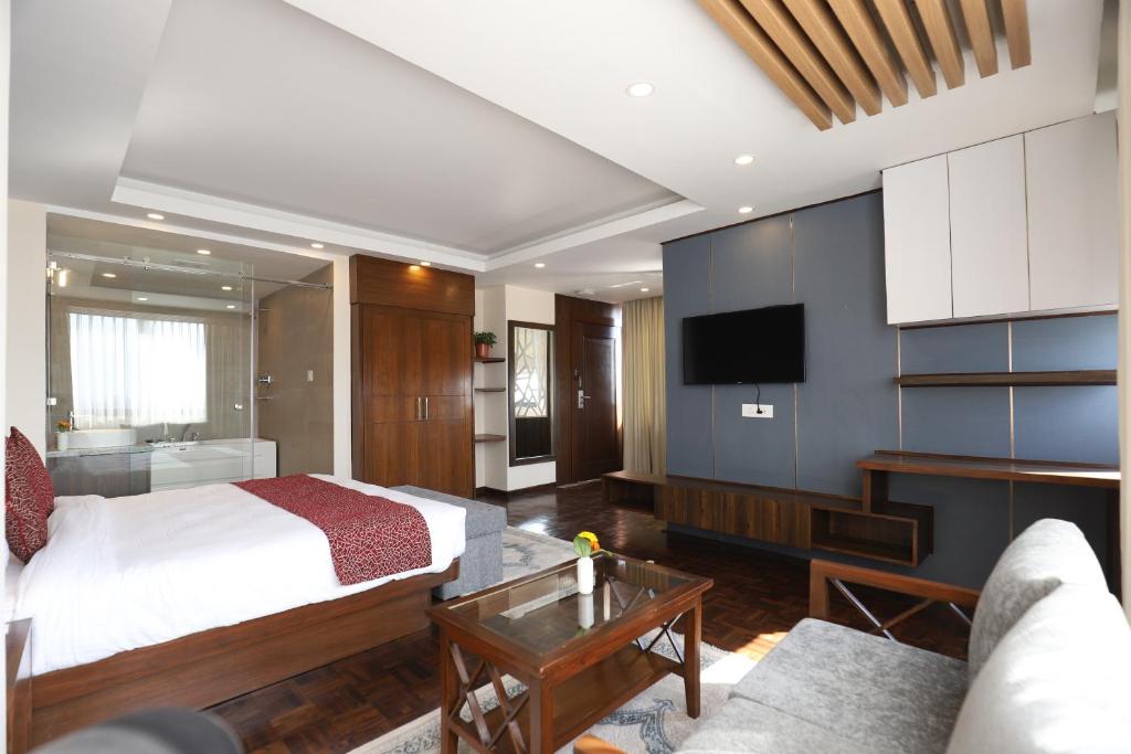 Apex Business Hotel - Tribhuvan International Airport, Kathmandu 객실 침대