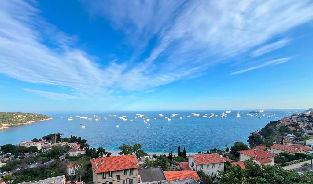 Photo de la galerie de l'établissement Plage et MONACO a pieds, à Roquebrune-Cap-Martin