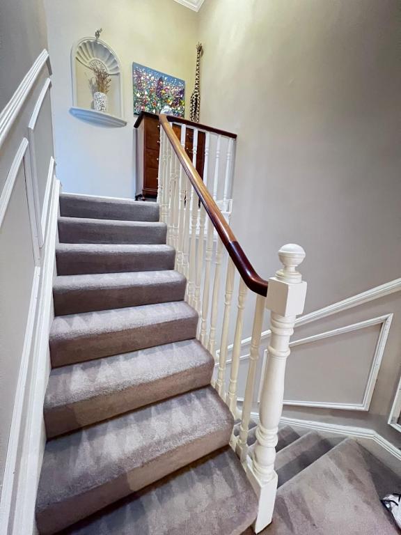 Fotografie z fotogalerie ubytování Elegant Seaside 3 BR Home v destinaci Blackrock
