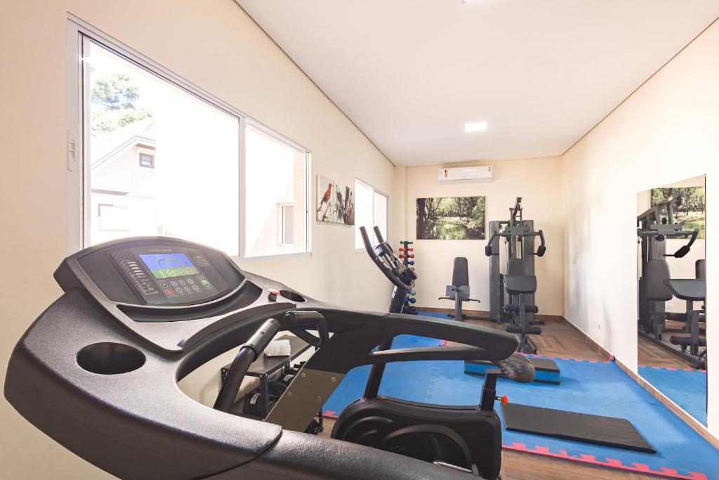 Fitness centrum a/nebo fitness zařízení v ubytování Kaliman Pousada Campos do Jordão - Premium