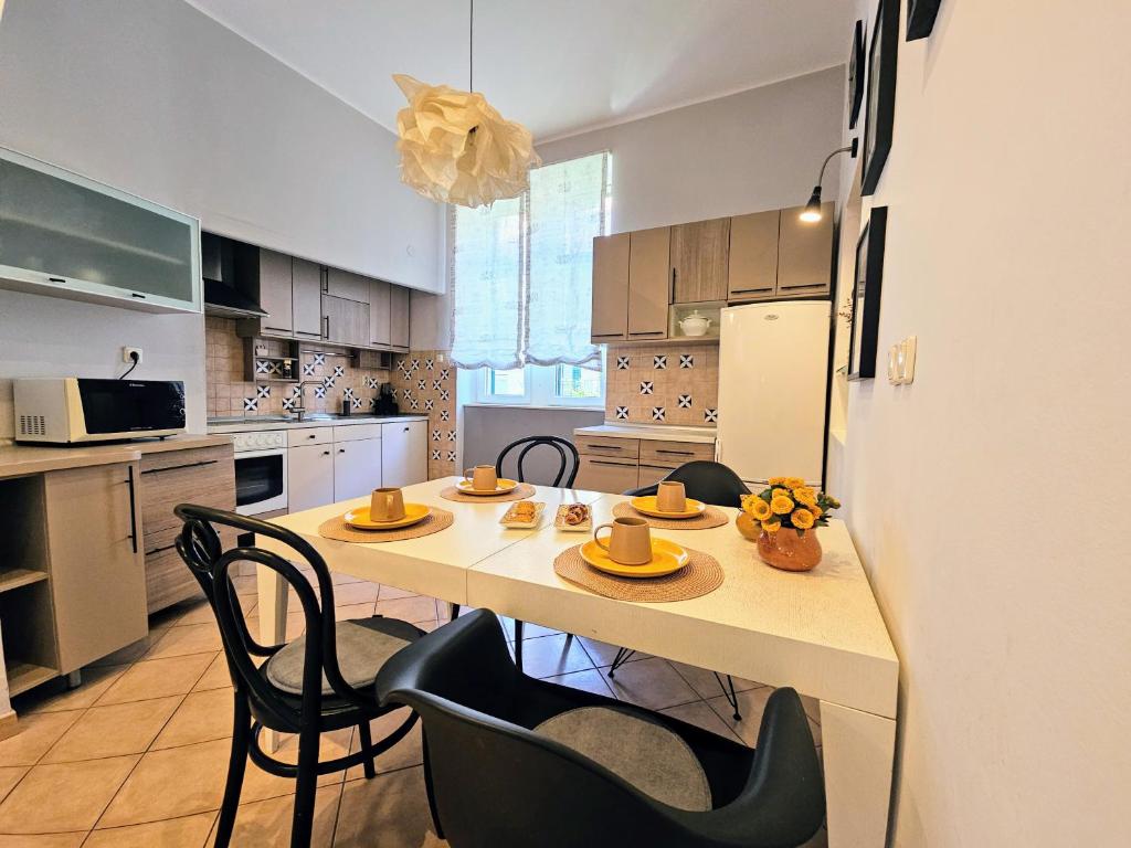 Kuchyňa alebo kuchynka v ubytovaní Apartment Reful