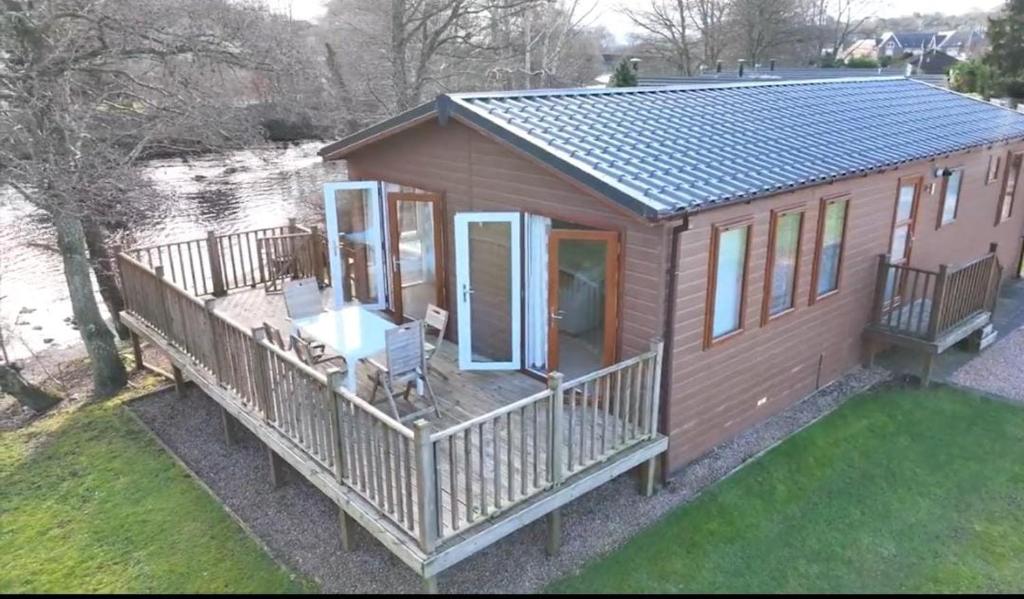 Luxurious Riverside Lodge - 'The Ardle' 6