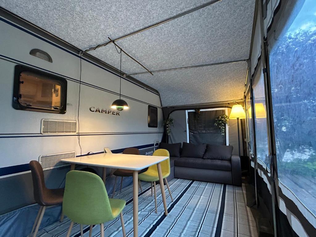 Posezení v ubytování Glamping mit wundervollen Ausblick