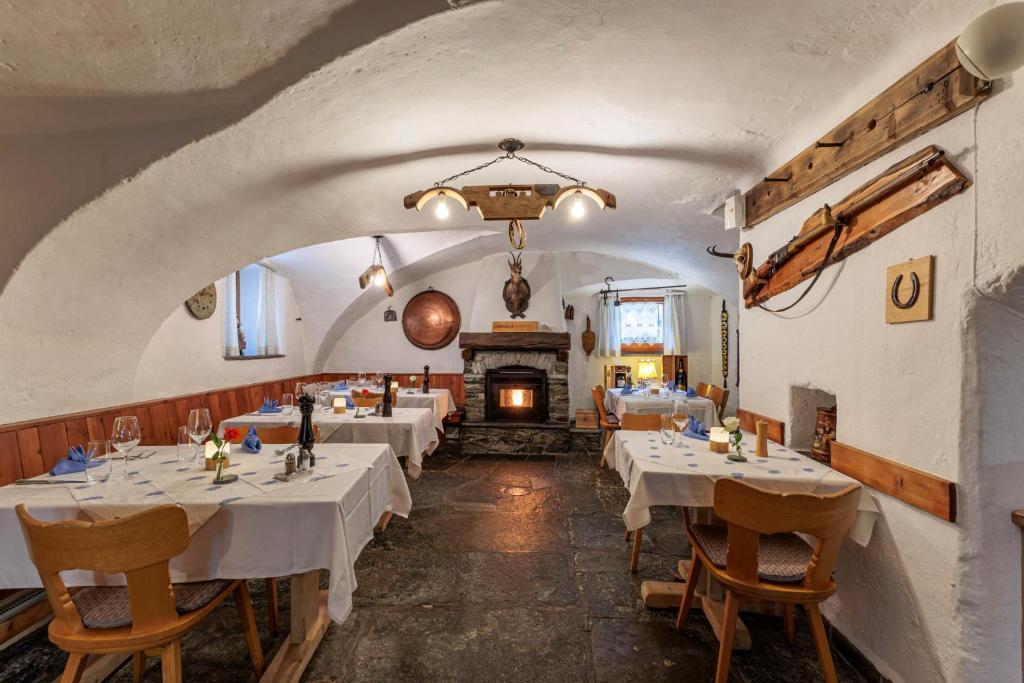 Restaurace v ubytování Albergo Lardi