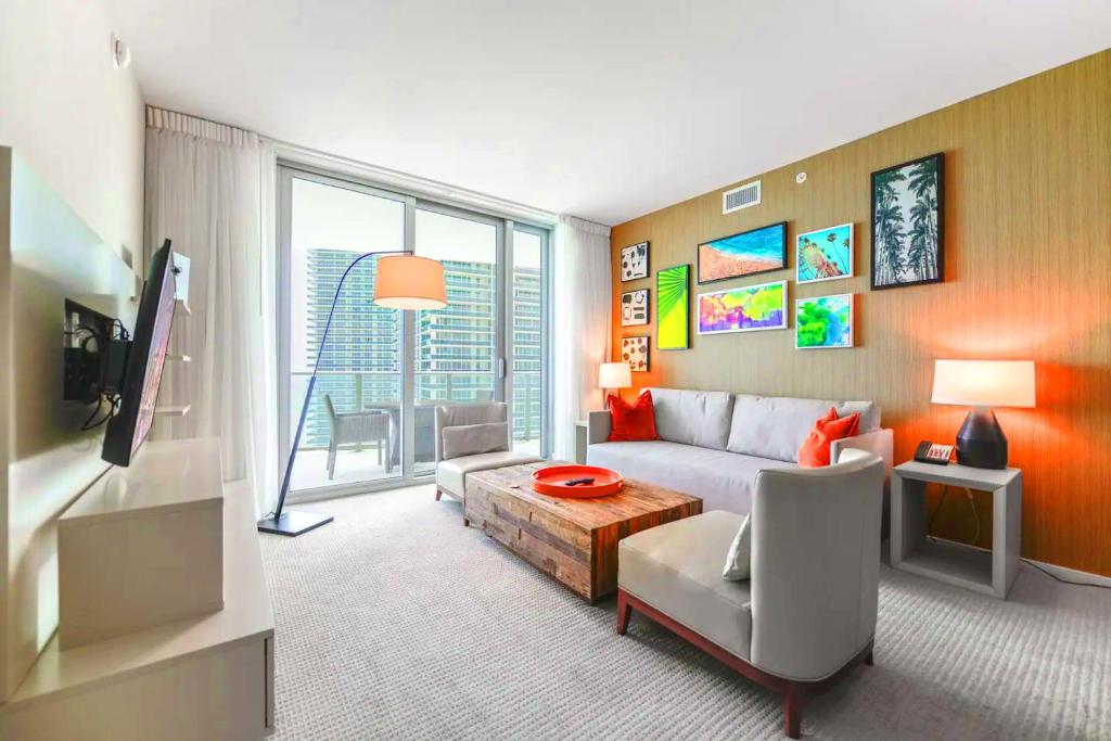 Photo inspiration: Utilitarian Luxury Condos Reference: Beachfront Luxury Condo In Hollywood Hollywood Precios Actualizados 2026