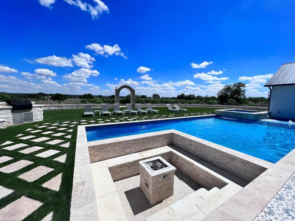 Πισίνα στο ή κοντά στο The Retreat and Domes