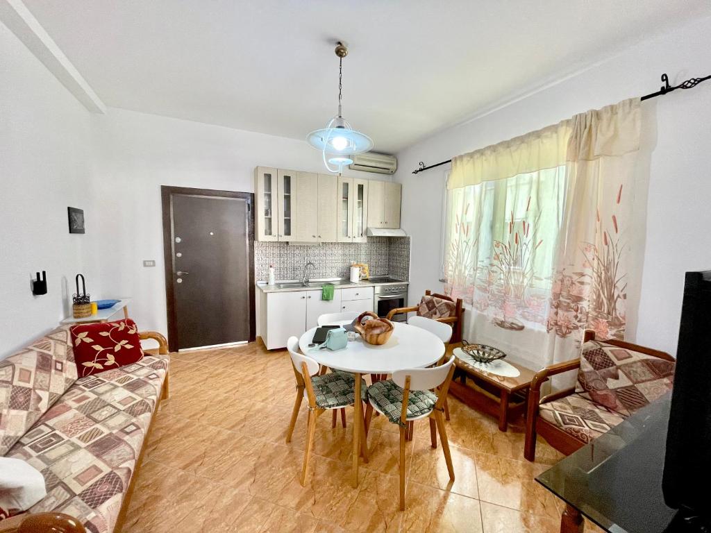 Fier Explorers Base - Discover Apollonia, Berat, Vlore and Gjirokaster with Ease