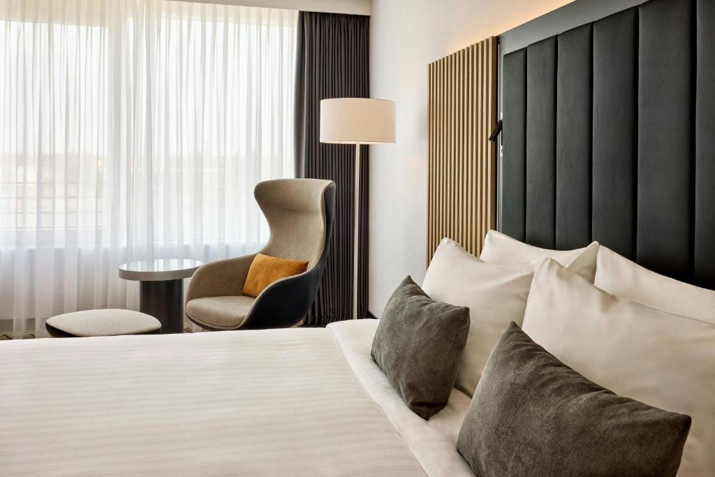Courtyard by Marriott Hannover Maschsee - Resim 21