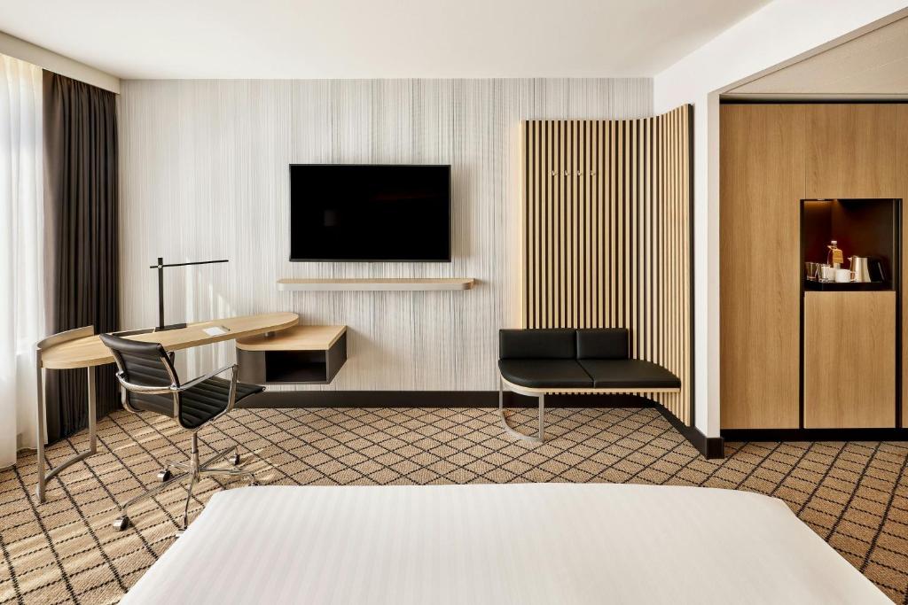 Courtyard by Marriott Hannover Maschsee - Resim 22