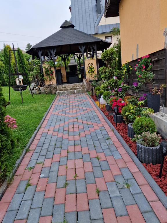 Vonkajšia záhrada v ubytovaní Pokoje Gościnne U Moniki i Daniela