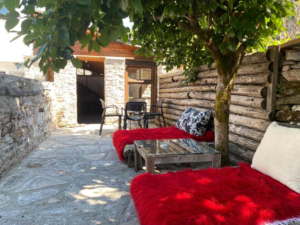 Fotografie z fotogalerie ubytování Vila ERI v destinaci Gjirokastër