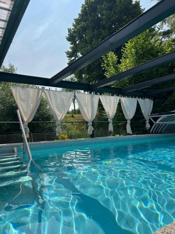 Bazén v ubytování Ferienhaus Auerhahn nebo v jeho okolí