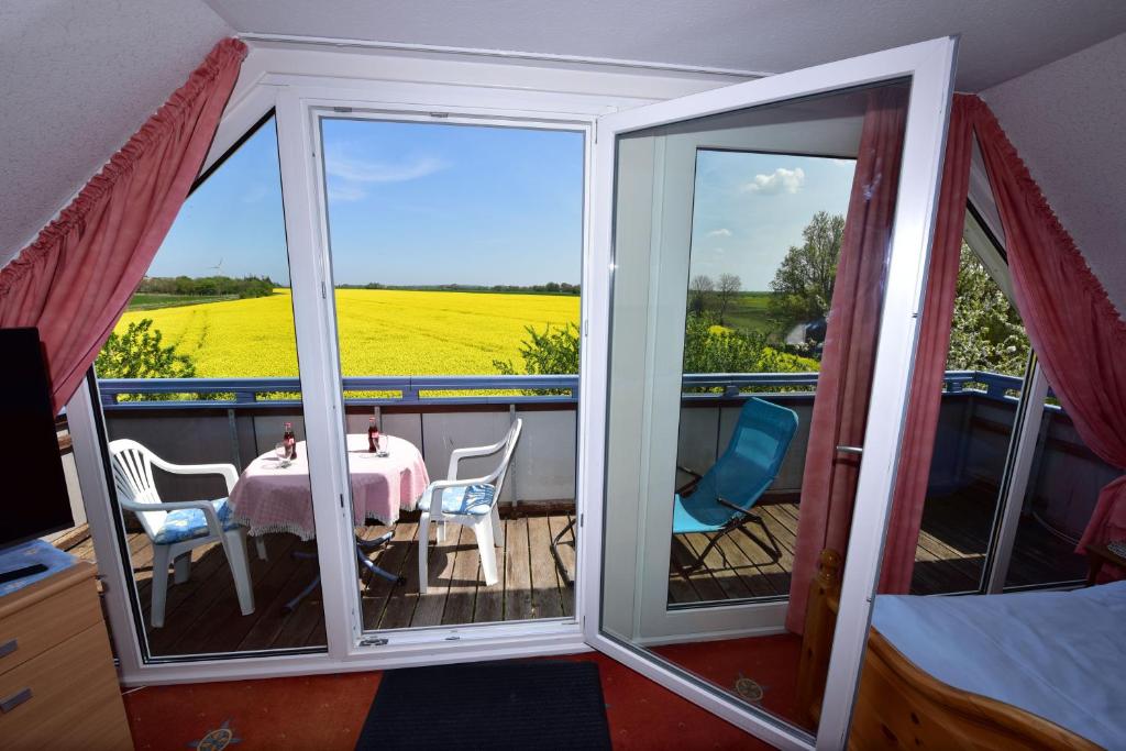 Balkón nebo terasa v ubytování Hotel-England