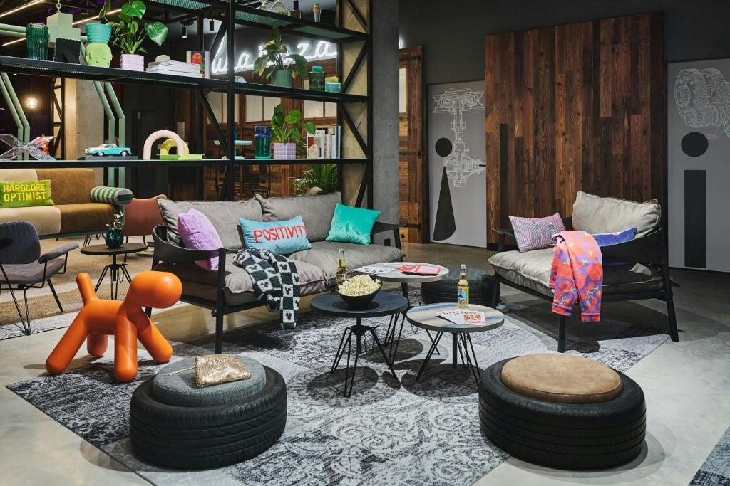 Moxy Warsaw City - Resim 24