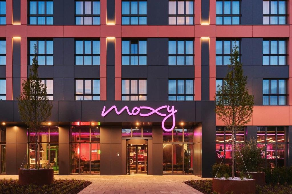 Moxy Warsaw City - Resim 19