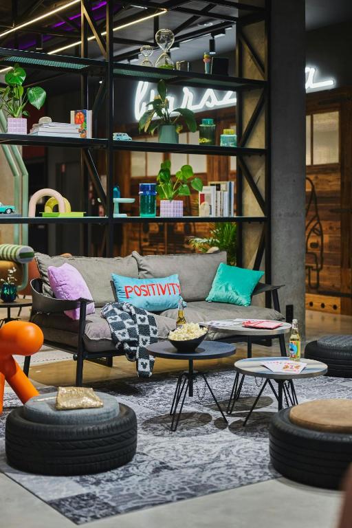 Moxy Warsaw City - Resim 23