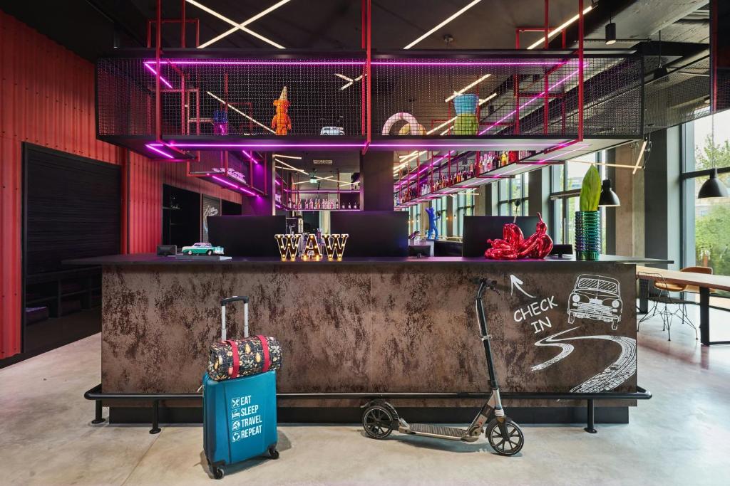 Moxy Warsaw City - Resim 26