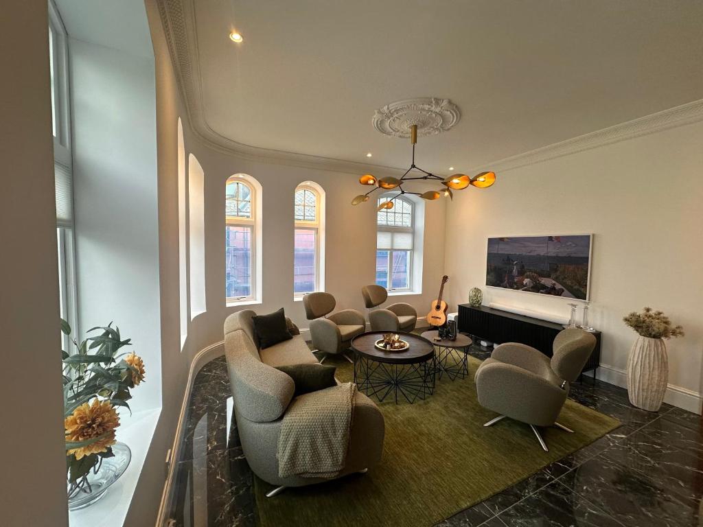 Elegant Three-Bedroom Apartment with Stunning Sea Views - Very limited availability - Secure your booking for Christmas 2026 or Summer 2027 - Housity