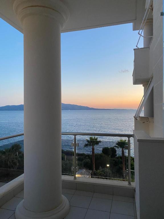 Estia Apartment
