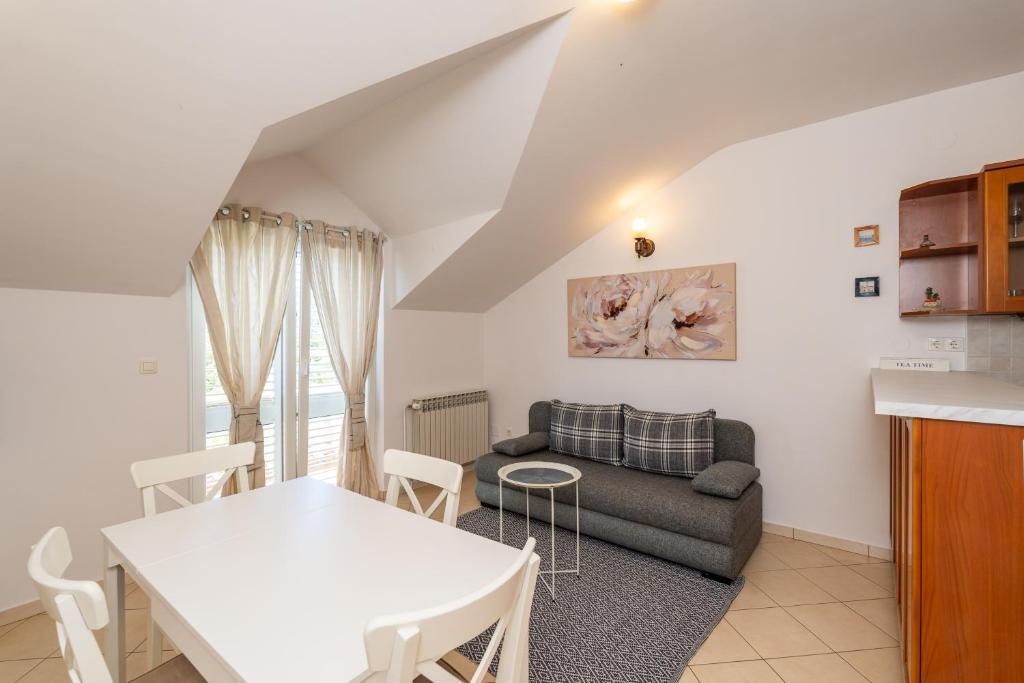 Francesca Guesthouse & Vardia Winery - 8