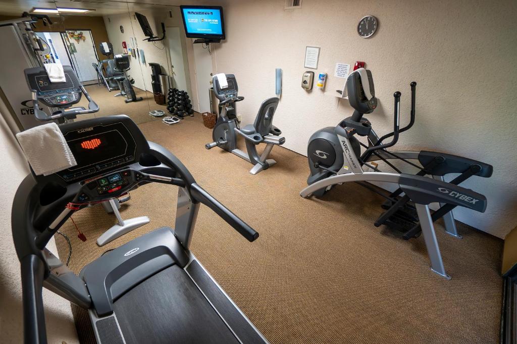 Fitness centrum a/nebo fitness zařízení v ubytování Vista Mirage Resort