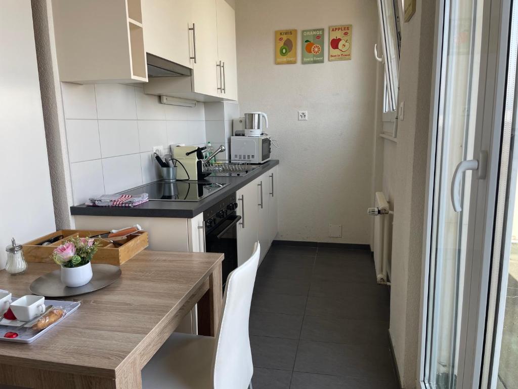 Beautiful studio 2 minutes from Lausanne Train Station - Resim 8