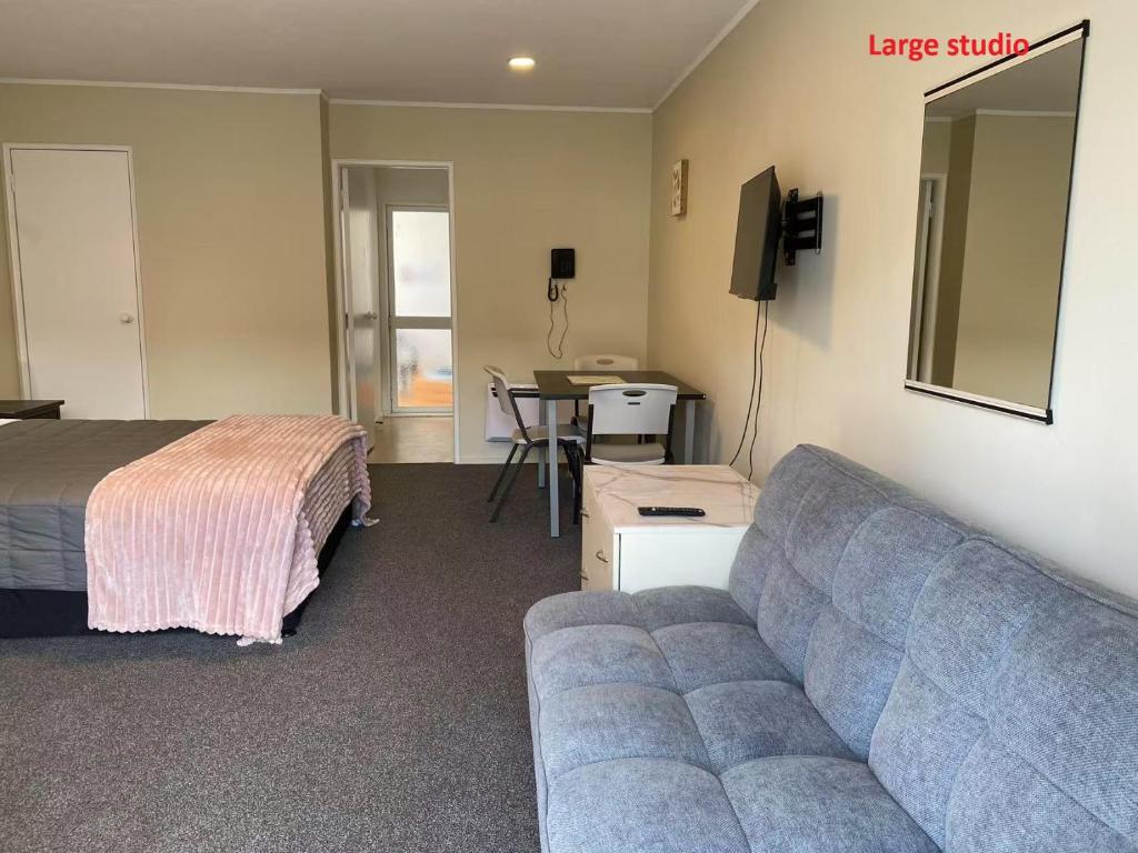 Malones Spa Motel - Resim 44