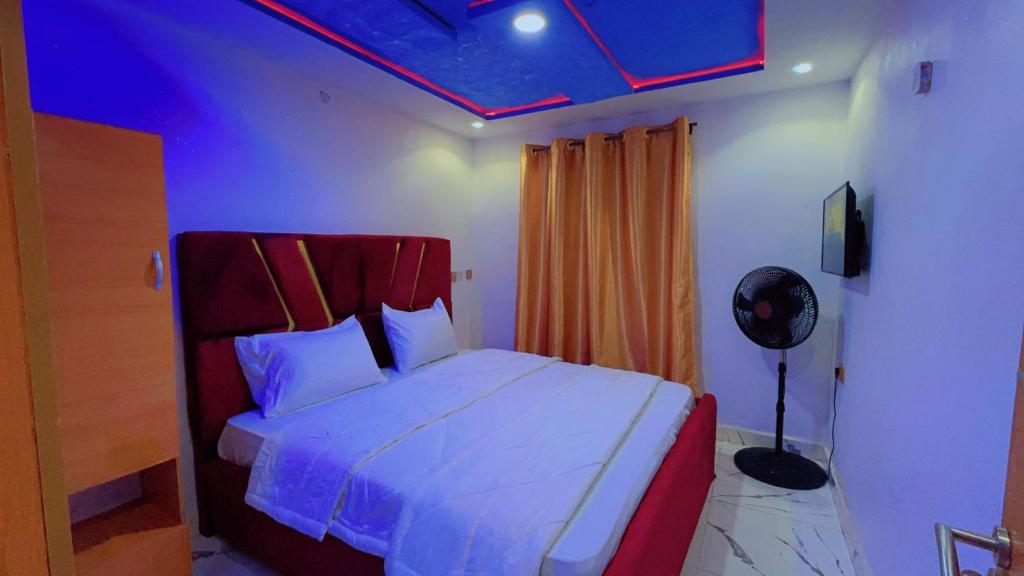Postel nebo postele na pokoji v ubytování Samtemi Hotel