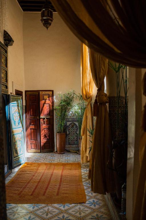 Postel nebo postele na pokoji v ubytování Abelia Riad - 2024 traveler's Choice Award