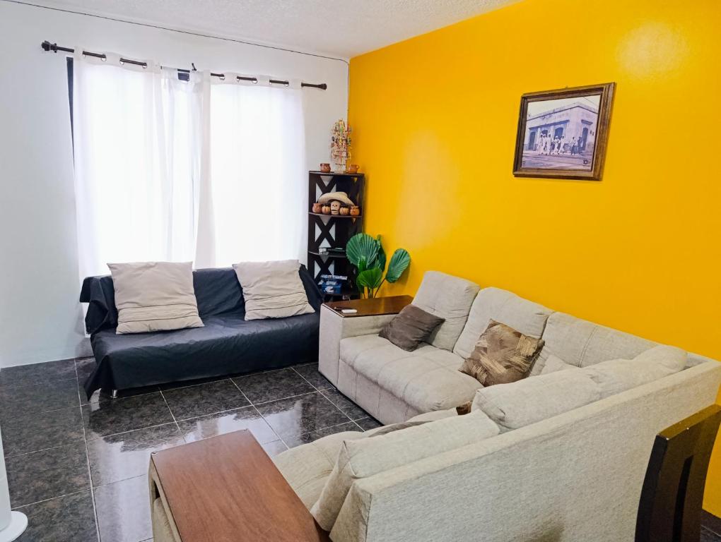 Χώρος καθιστικού στο Cultural Rincón Porfirio 2BR, Centro, Cocina , Parking