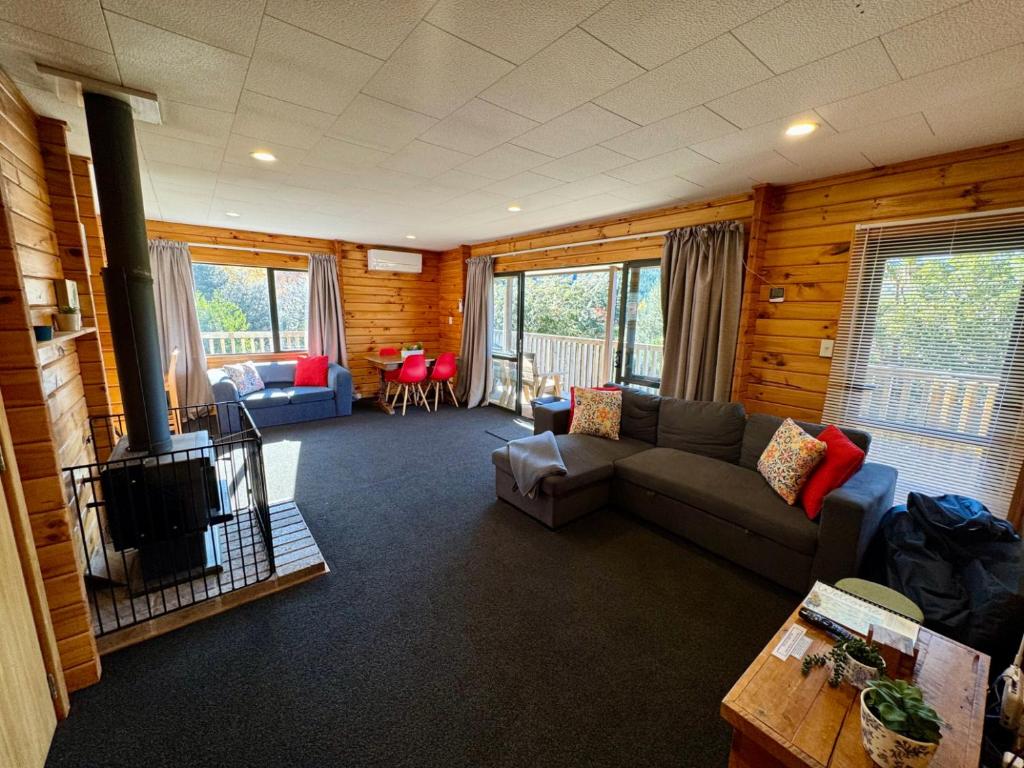 22 Acheron Heights - Resim 11