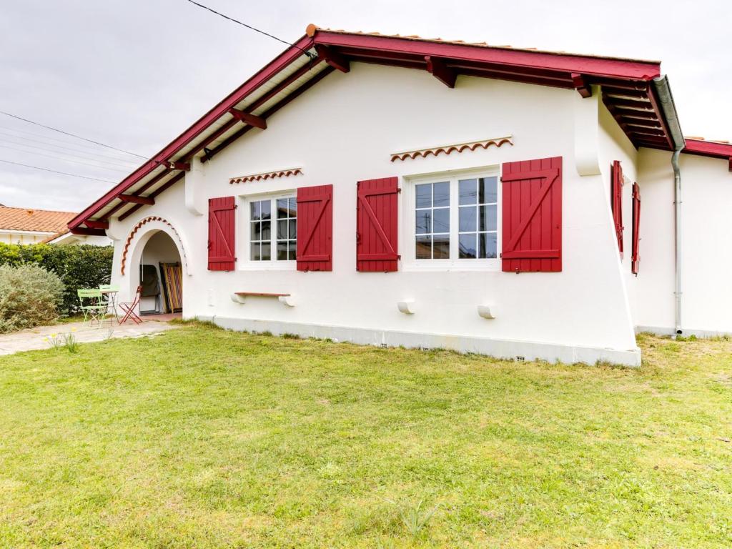 Photo de la galerie de l'établissement Maison Biscarrosse Plage 10 pers, WIFI, animaux acceptés - FR-1-521-95, à Biscarrosse-Plage