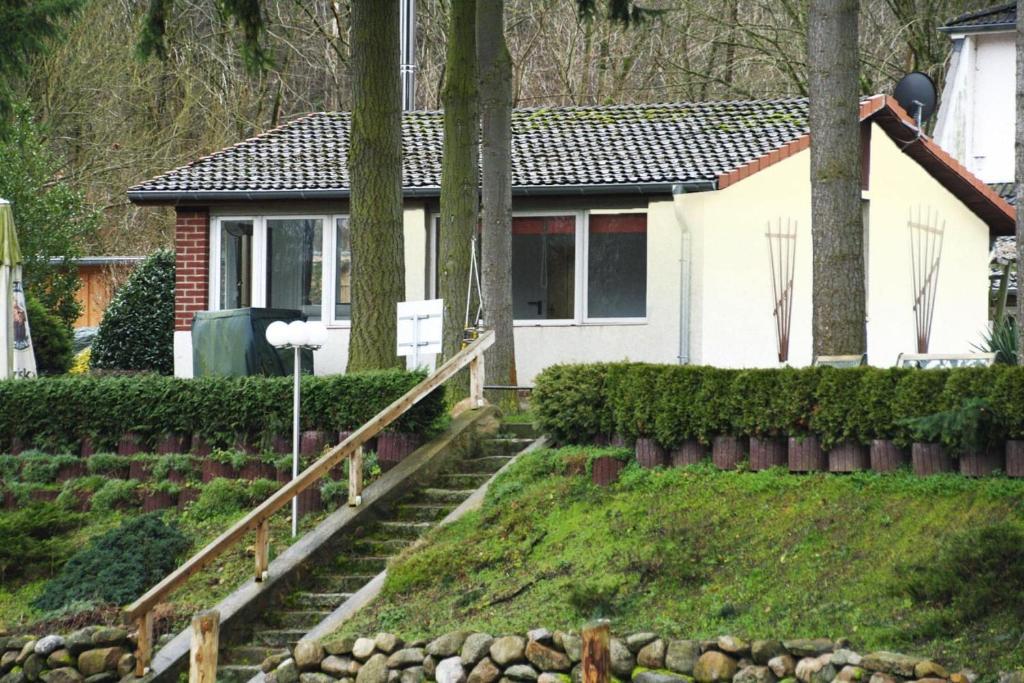 Fotografie z fotogalerie ubytování Ferienhaus Vieting direkt am Eldeufer in Parchim, cleaning included v destinaci Parchim