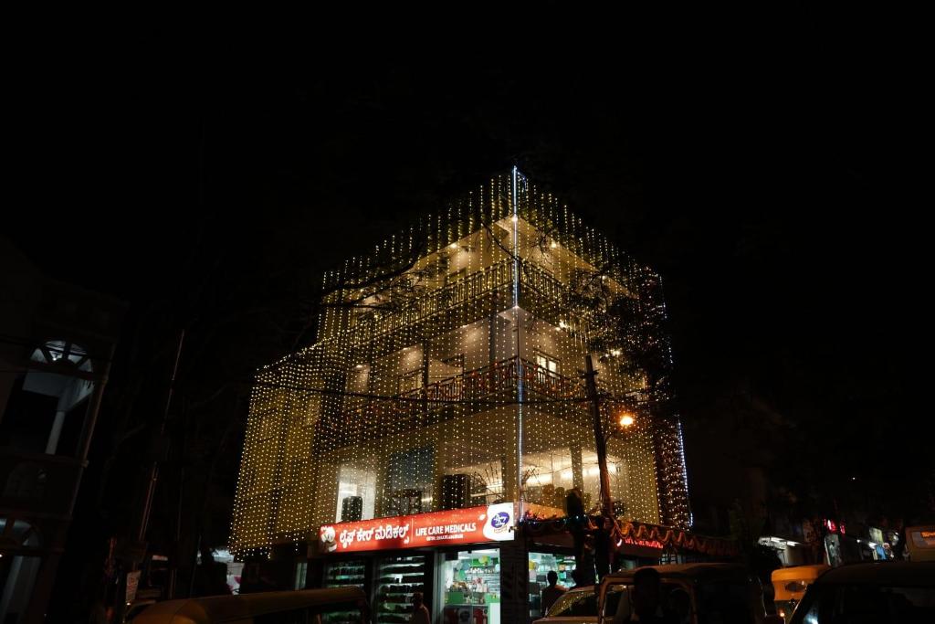 Το κτήριο όπου στεγάζεται  το δωμάτιο σε οικογενειακή κατοικία